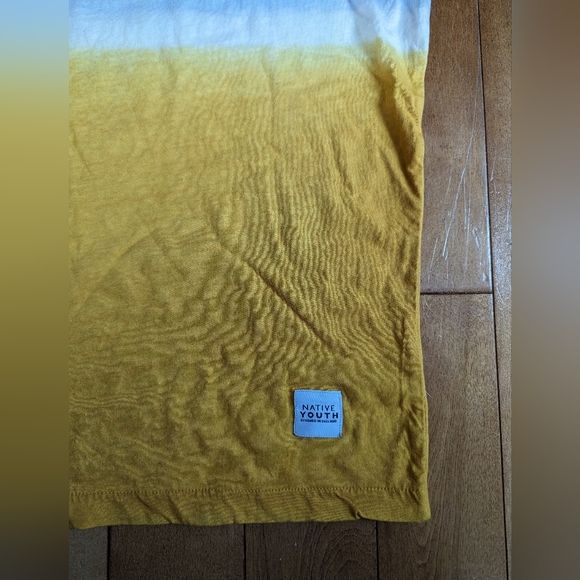Gradient Yellow & Light Blue T-Shirt - Native Youth - Picture 4 of 4